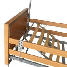 Elektromos betegápolási ágy DIAS 180 kg-ig, fa rácsozással