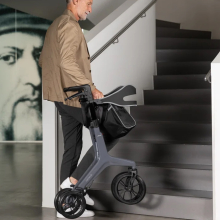 DRIVE AeroWalk Carbon prémium rollátor - SZÜRKE
