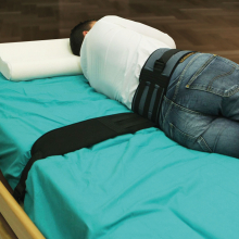 ORLIMAN ARNETEC csatos-tépőzáras betegrögzítő hasi pánt OM1011