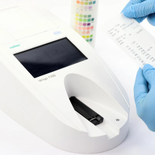 ROCHE Urisys 1100 vizeletvizsgáló készülék