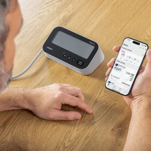 OMRON M4 Connect AFib felkaros okos-vérnyomásmérő Bluetooth adatátvitellel