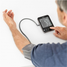 Beurer BM64 felkaros vérnyomásmérő 120 memória, arrthitmia felismerés