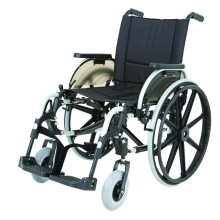 Kerekesszék műanyag MRI kompatibilis 130kg-ig / 3 Tesla