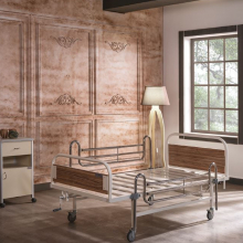 Betegápolási, kórtermi mechanikus, görgős ágy oldalkorláttal