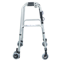 4 görgős járókeret 110 kg-ig